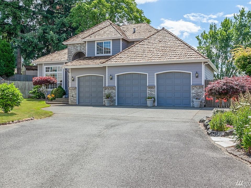 1st image of 10427 SE 202nd Pl