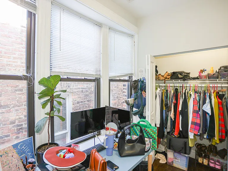 2341 W Charleston St #3F — Photo 10