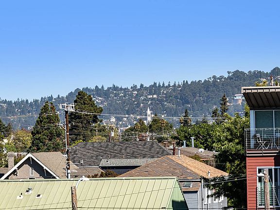 5th image of 3909 Shafter Ave