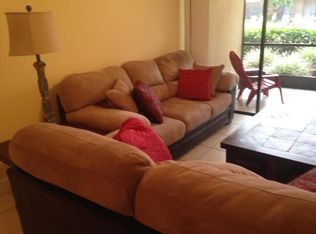 1100 Surf Rd APT 102, Riviera Beach, FL 33404