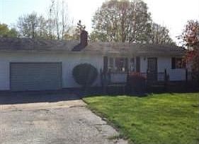 1st image of 7749 N Catalpa Ln