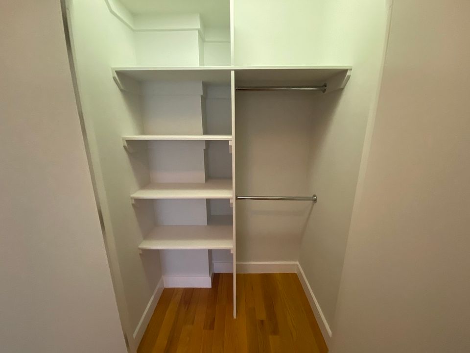 2nd image of 8 Gramercy Park S APT 3H