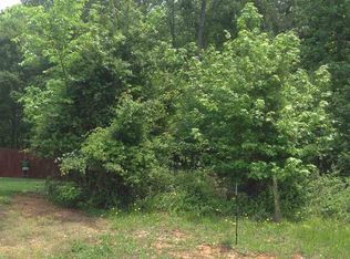 409 Huckleberry Ct, Roebuck, SC 29376