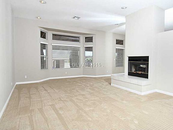 4th image of 8440 S Pioneer Way