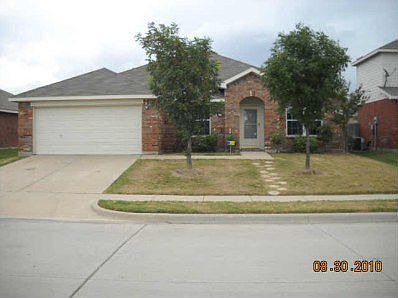 1st image of 920 Lindstrom Dr