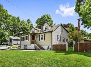 32 Larchmont Rd, Carmel, NY 10512