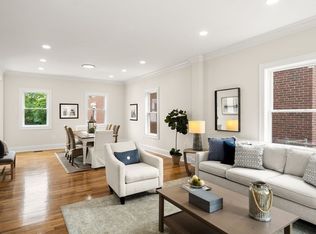 15 Elm St, Gloucester, MA 01930