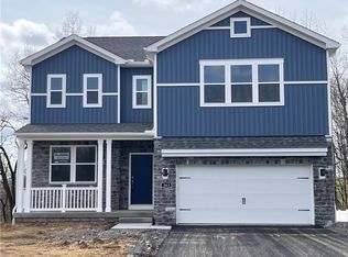 363 Leslie Farms Dr, Connoquenessing Boro, PA