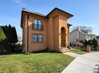 416 Oncrest Ter, Cliffside Park, NJ 07010