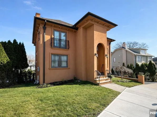 416 Oncrest Terrace, Cliffside Park, NJ 07010