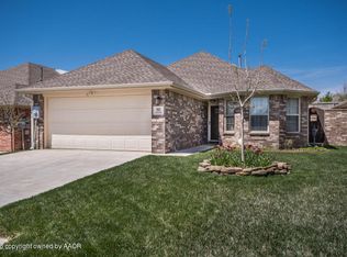 911 Rosenda Ln, Amarillo, TX 79124