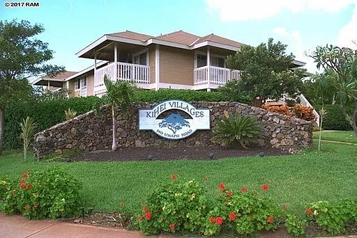 Nicely Furnished, tastefully remodeled, downstairs Kihei Villages with 2 designated parking spaces — Photo 3