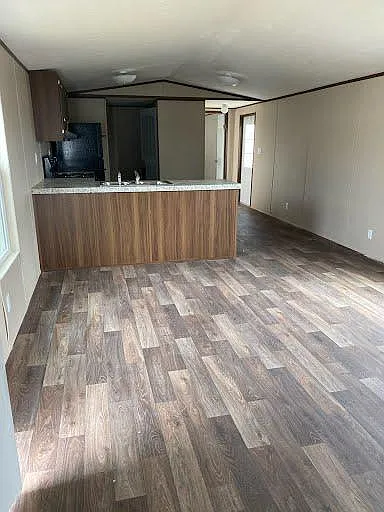 2 bed, 840 sqft, $1,175 — Photo 3