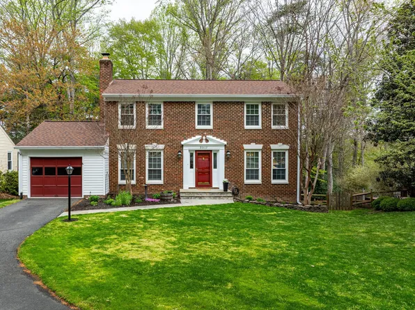 3517 Mount Burnside Way, Woodbridge, VA 22192