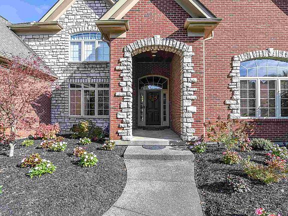 4th image of 10817 Silver Charm Ln