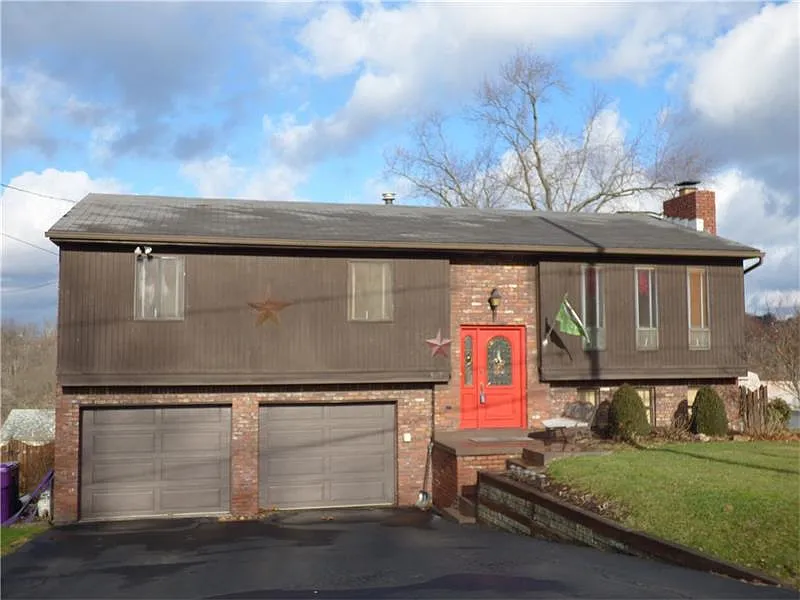 567 Center Hill Rd photo 1