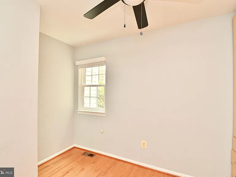 10048 Wood Sorrels Ln — Photo 20