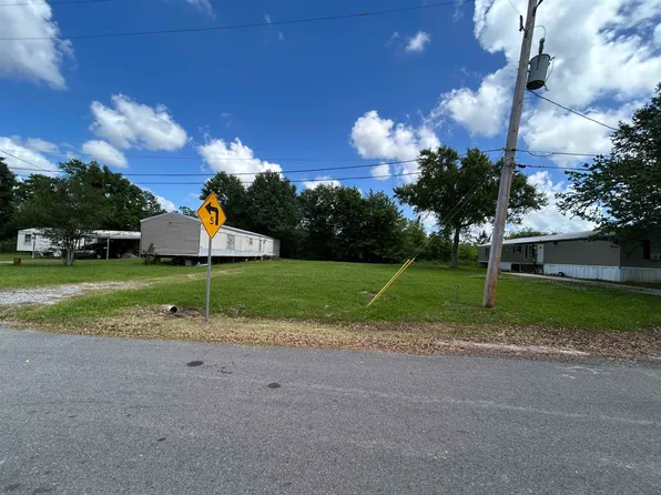 7521 Snapper Ln, Lake Charles, LA 70605
