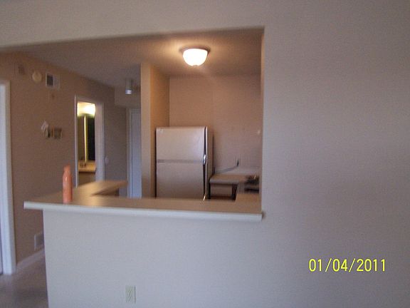 3rd image of 1600 Park Cir APT 809