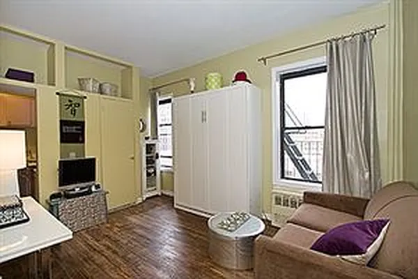 Sold by Douglas Elliman | media 17