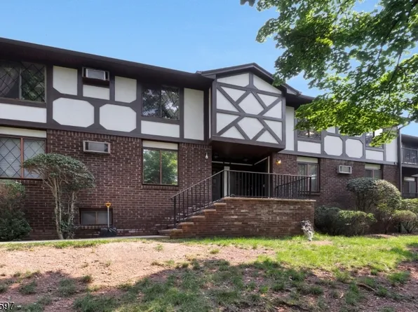 76 Farm Rd BLDG 76 #O, Hillsborough Twp., NJ 08844