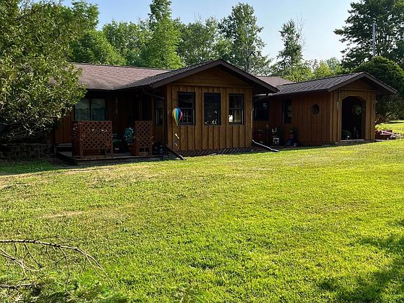 5986 E Pioneer Rd, Ironwood, MI 49938 | MLS #205927 | Zillow