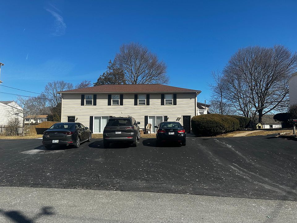 1st image of 35 Morgan Ave #3