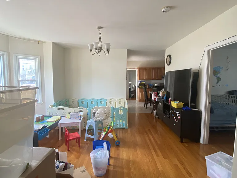 230 Washington St #2 — Photo 8