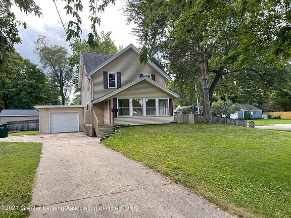 3rd image of 227 W Hodge Ave