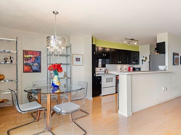 5th image of 60 Longwood Ave APT 1007