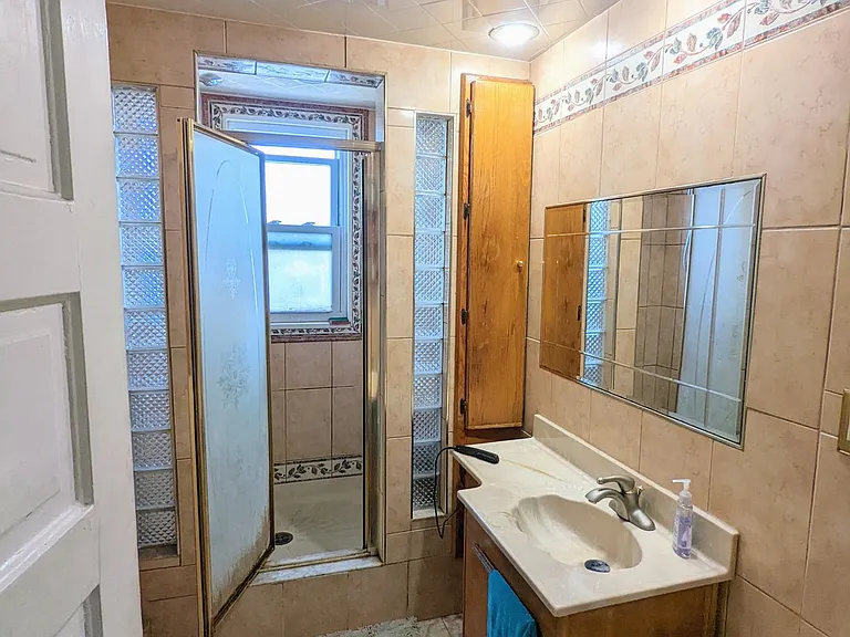 92 Medford St #3 — Photo 7