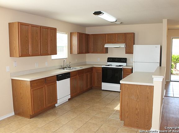 5th image of 3007 Pedernales Dr