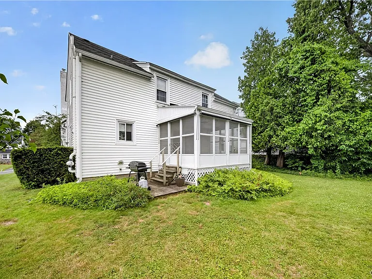 103 Pelham Rd — Photo 35