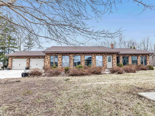 3237 Mill Rd, Greenleaf, WI 54126