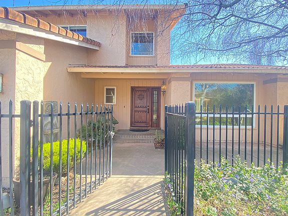 4th image of 22563 Indian Springs Rd