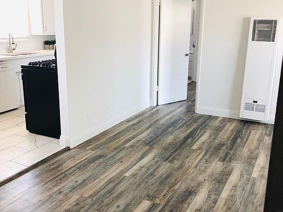 4th image of 4787 E Pacific Coast Hwy APT 6