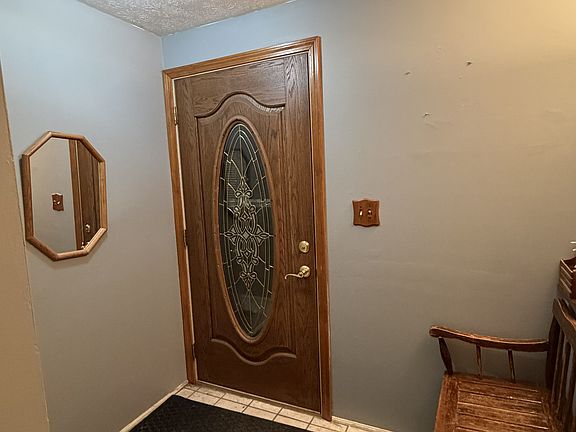 4th image of 321 Suzanne Dr