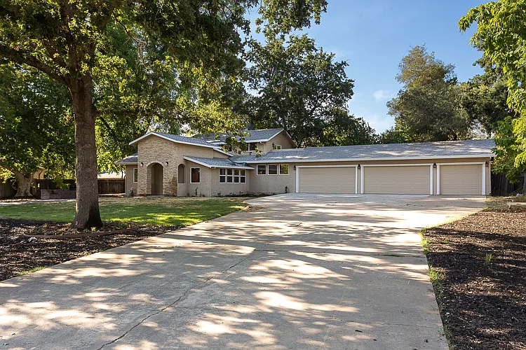 7685 Cina Way photo 1