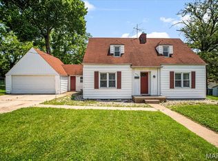 3954 Geraldine Ave, Saint Ann, MO 63074