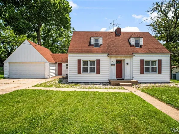 3954 Geraldine Ave, Saint Ann, MO 63074