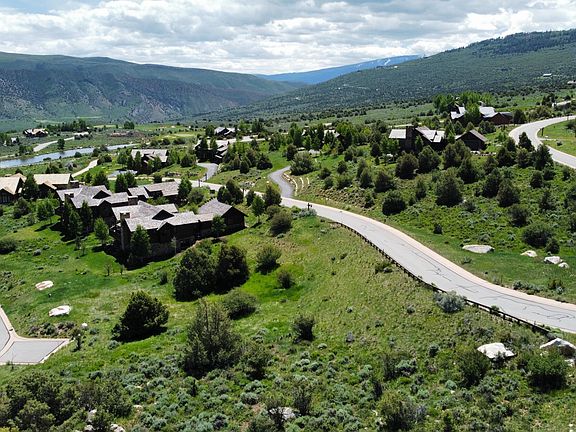 4th image of 31 Wildflower Ln