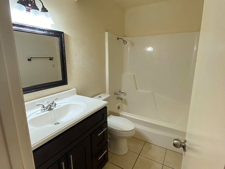 Nice 1BR and 2BR Apartments in PNGISD 881 Ridgewood Dr Port Neches TX Zillow