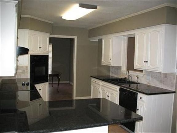 2nd image of 1509 Centenary Dr