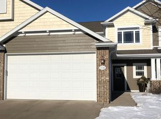 1736 Oak Hollow Ln UNIT 1-22, Neenah, WI 54956