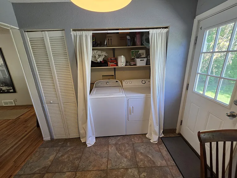 4355 S Fox St — Photo 22