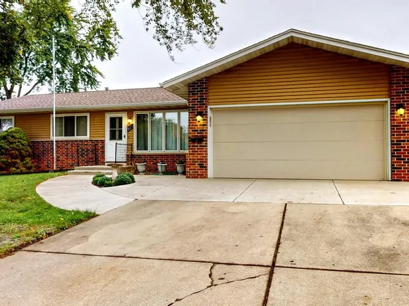 521 W Ryder STREET, Jefferson, WI 53549