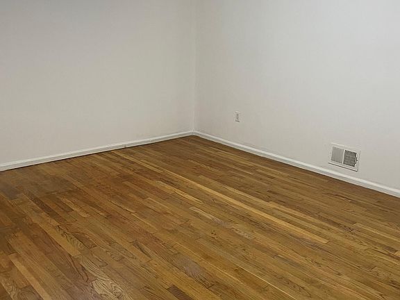 5th image of 114 Justin Ave Floor 1