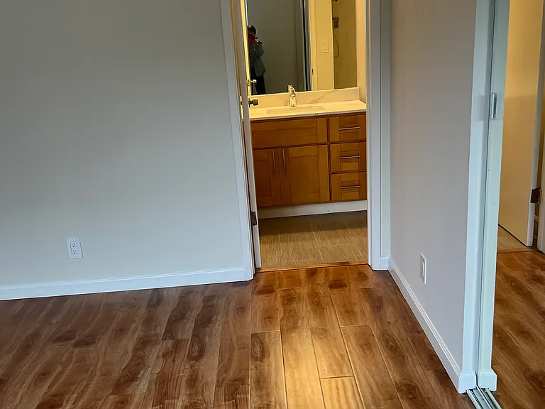 3532 Laguna Ave #4 — Photo 8