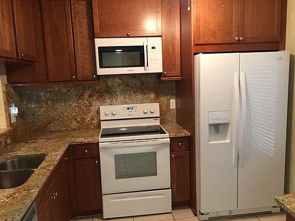 5th image of 2424 NW 89th Dr #1