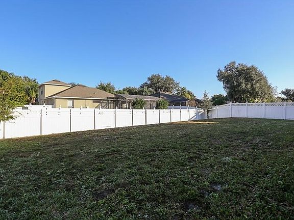 3rd image of 4937 Cypress Hammock Dr